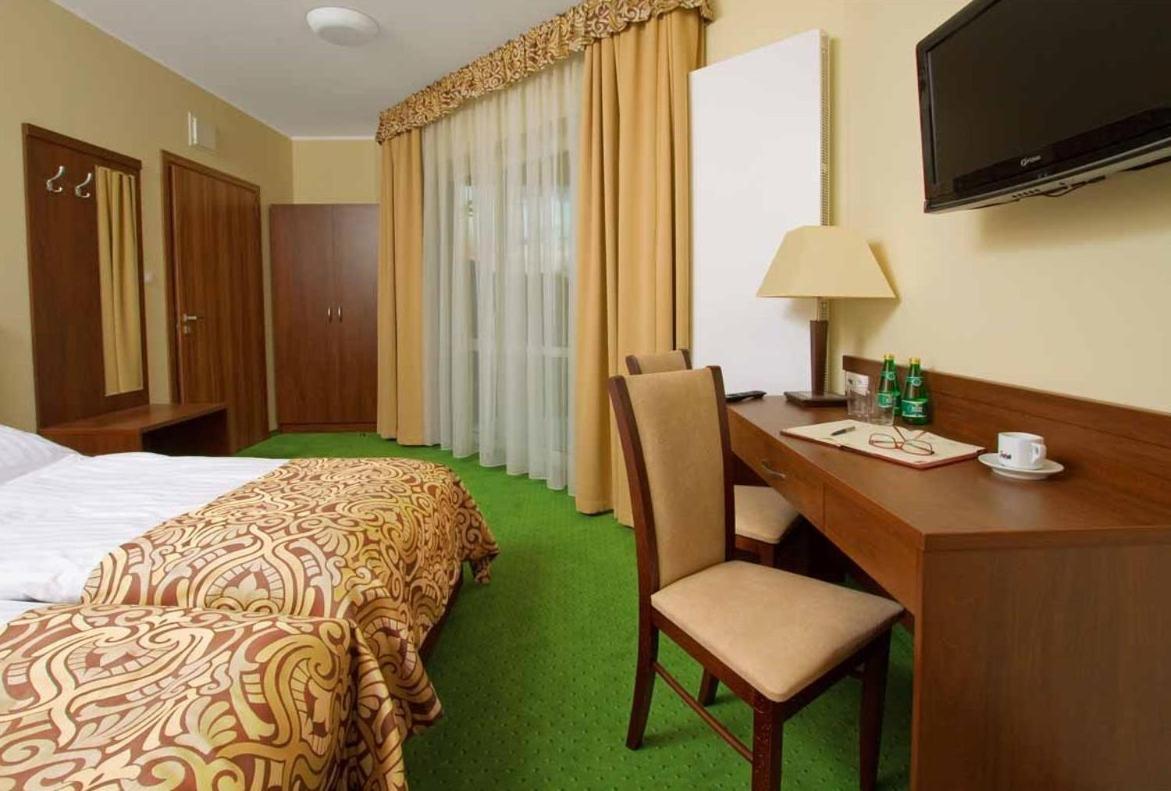 Hotel Zielony Πόζναν Εξωτερικό φωτογραφία