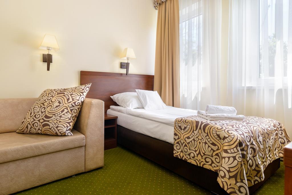 Hotel Zielony Πόζναν Εξωτερικό φωτογραφία