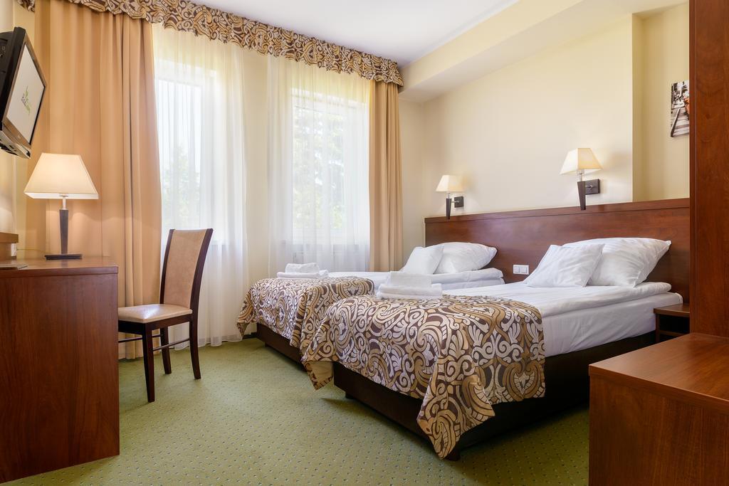 Hotel Zielony Πόζναν Εξωτερικό φωτογραφία