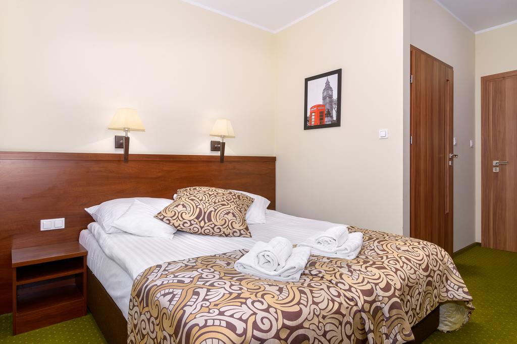 Hotel Zielony Πόζναν Εξωτερικό φωτογραφία