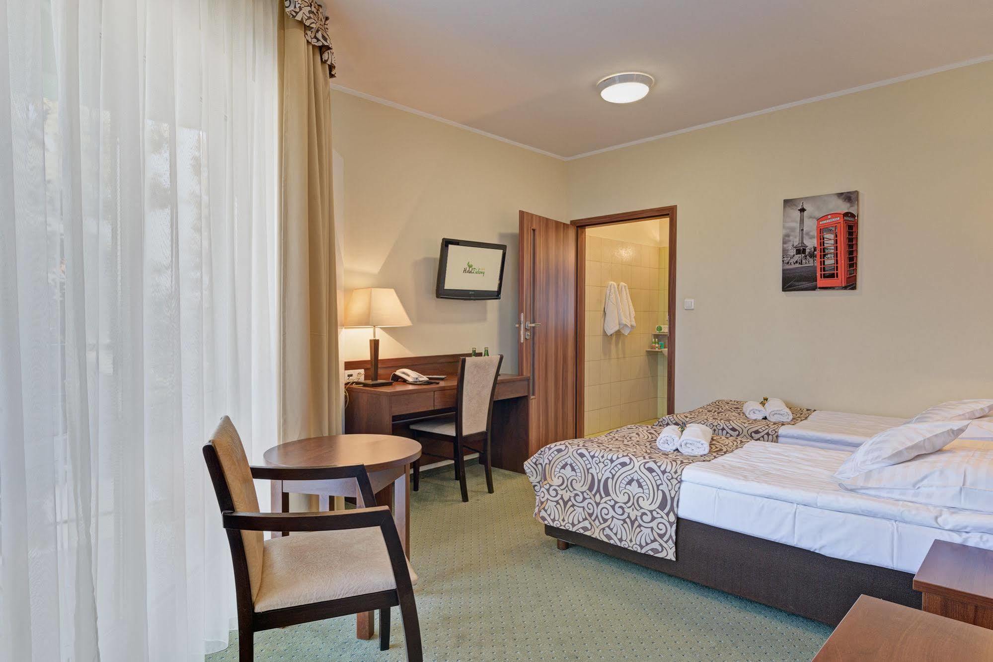 Hotel Zielony Πόζναν Εξωτερικό φωτογραφία