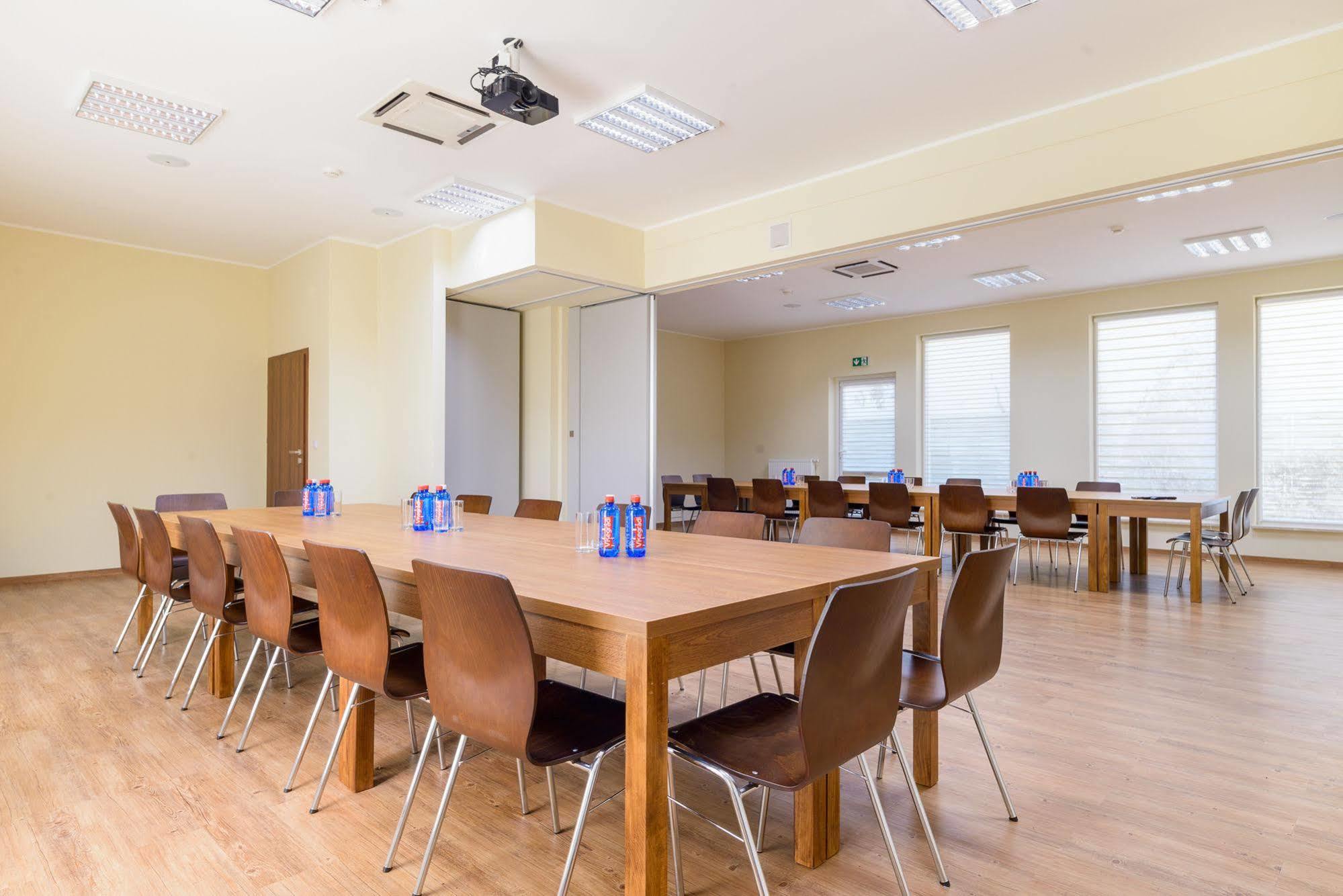 Hotel Zielony Πόζναν Εξωτερικό φωτογραφία
