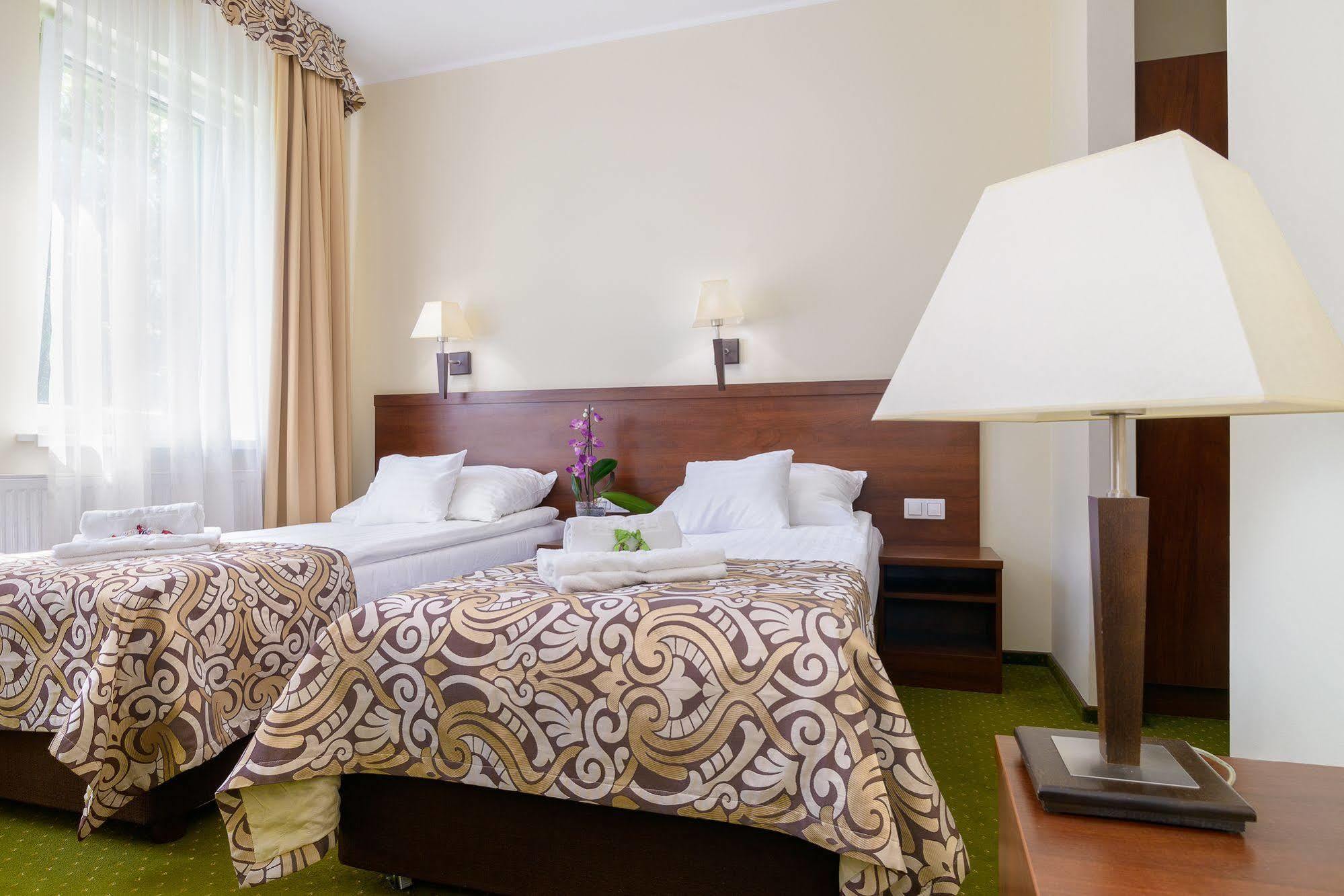 Hotel Zielony Πόζναν Εξωτερικό φωτογραφία