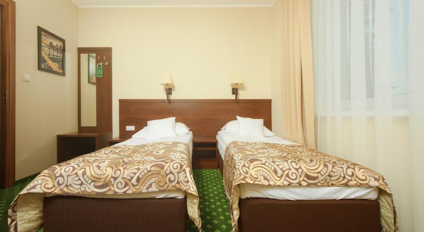Hotel Zielony Πόζναν Εξωτερικό φωτογραφία
